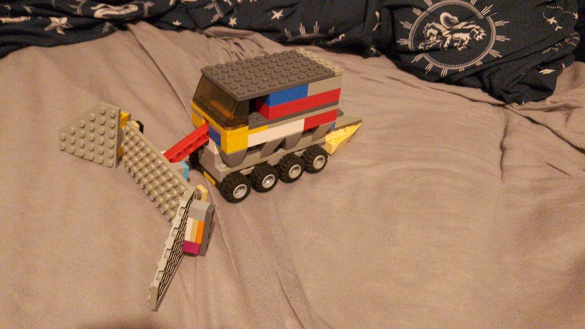 Iron_Hide121's tweet photo. @LEGO_Group #buildlikeamaster Here is my own creation! I am Rares, 15 years old, and i really enjoy tehnic and speed champions. Took me 4 hours to modify the Porsche. 😂 https://t.co/U7VJS3AULn