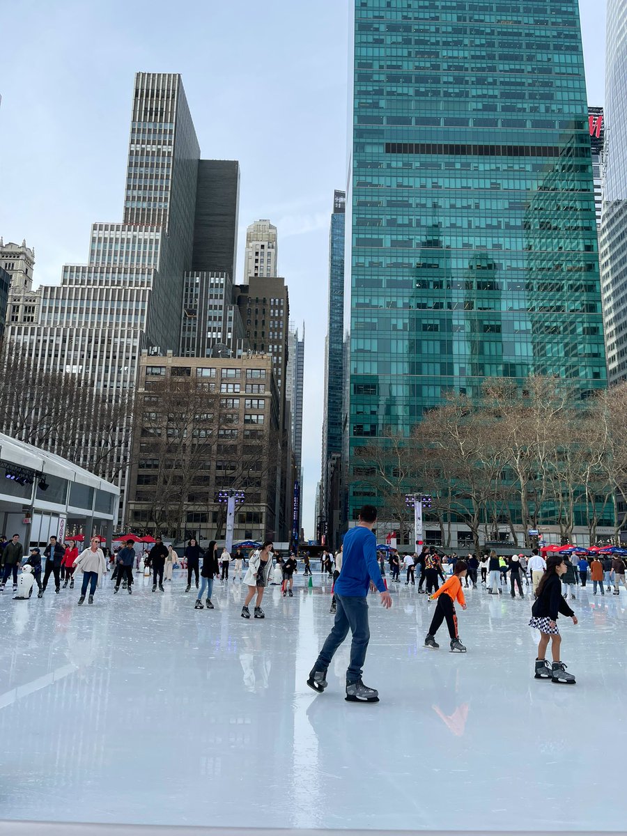 bryantparknyc's tweet photo. Good morning. https://t.co/7TRUAECqKh
