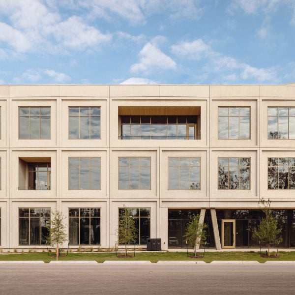 West of West experiments with "beautiful roughness" for Austin office complex dlvr.it/SgmtLP