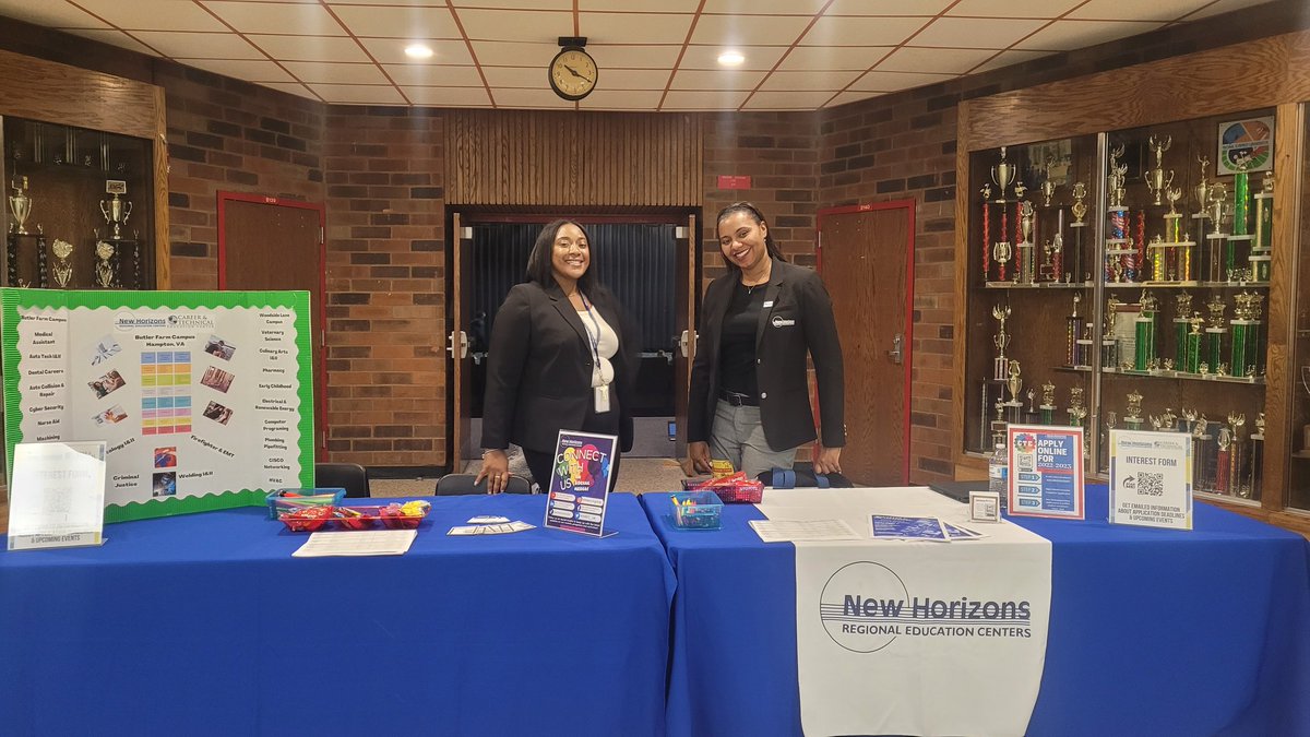 CareerWl's tweet photo. Had a great time at @GloucesterHS kicking off CTE Recruiting Week. The Sophomores &amp; Juniors were engaging &amp; the Culinary class showed us hospitality with a good meal.@GCPS_VA #BoldlyGoing
#WeAreNewHorizons
@NHREC_VA https://t.co/VJdg7dkUQe
