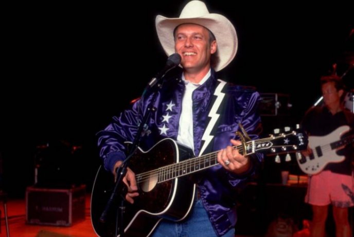 Happy 71st birthday
Ricky Van Shelton 