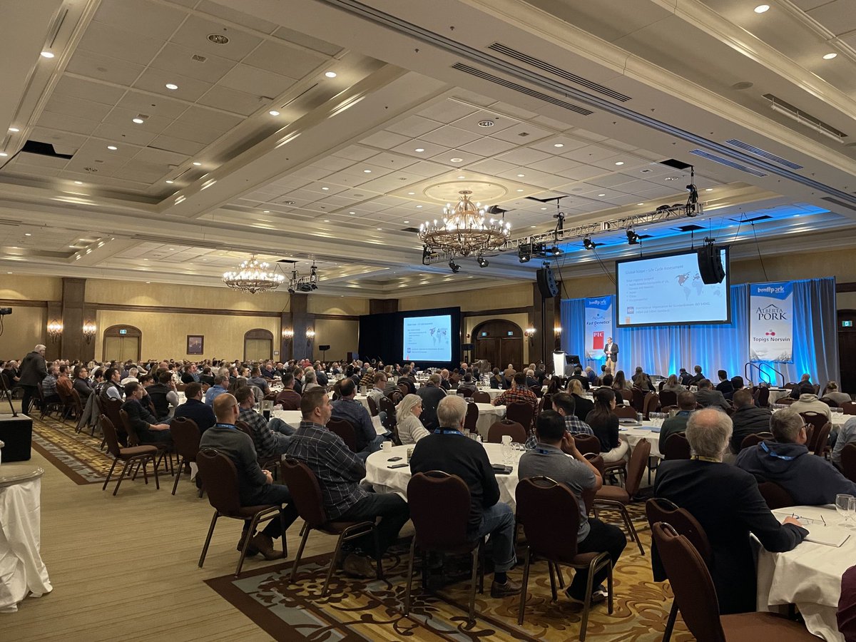 Go4theBeef's tweet photo. Starting us this morning is Bank Baker from PIC speaking on Sustainable Food Production and opportunity for improved Pork genetics. #banffpork ⁦@BanffPork⁩ https://t.co/YulxfC7Del