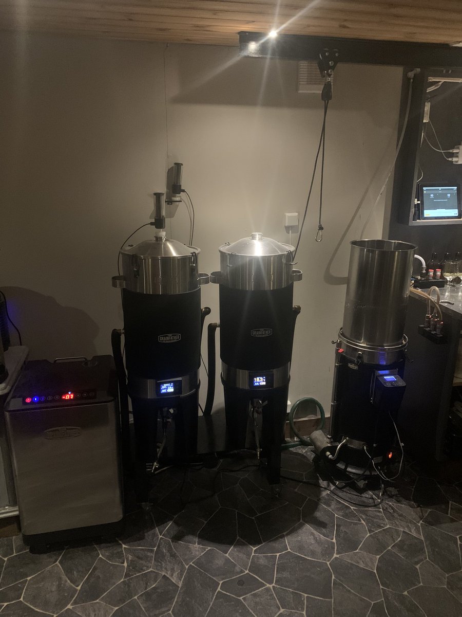 Ska man ha ”pesten” för andra gången, så kan man ju göra nåt nyttigt av tiden, som bira till ett bröllop tex.