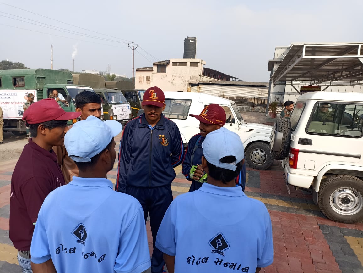 kiishankumar's tweet photo. #Sabarmaticyclerally 
@ADevvrat @PMOIndia @CMOGuj @HQ_DG_NCC @ArvindKapoorTYG @NCC_Dte_Gujarat @manavmahida91 https://t.co/7AM0oDq0qj