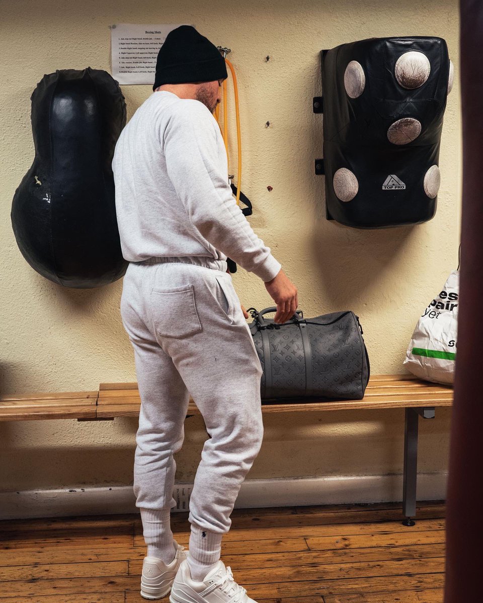 Conor McGregor tweet media