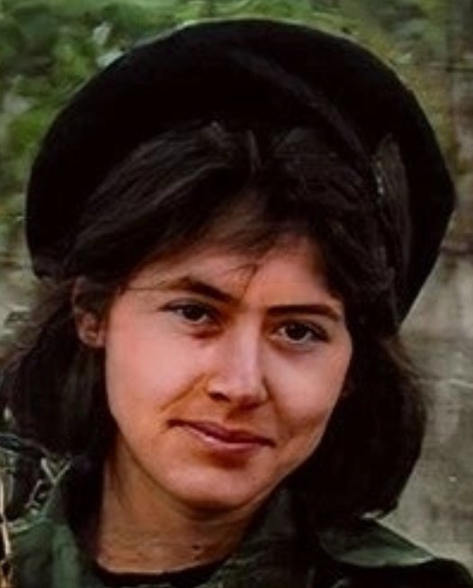 unlmtn's tweet photo. 11 mayıs 1992 tarihinde Karabağ'da savaşırken şehit olan RAHİLE ALİKIZI ORUÇOVA Şehitler Hiyabanı' na defnedilen ilk kadındır. Savaşa gönüllü katılan RAHİLE şehit olduğunda 27 yaşındaydı. https://t.co/m0BiOsebpi