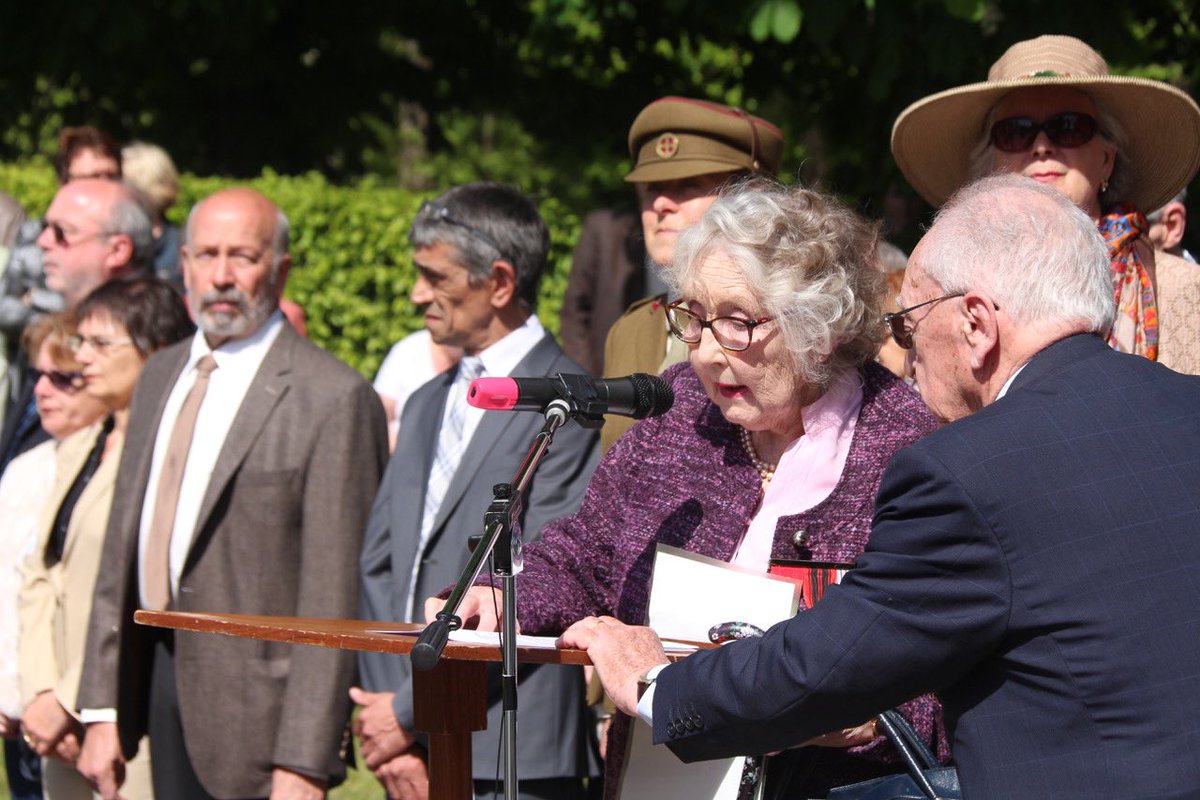 claremulley's tweet image. Sorry to learn of the death, age 102, of the last man from in #SOE’s French section. RIP #MarcelJaurantSinger, #WirelessOperator &amp;amp; #resistance organizer,  parachuted to #OccupiedFrance 3.3.1944. Below remembering lost colleagues in #Valençay on 6.5.2016, with SOE’s #NoreenRiols.