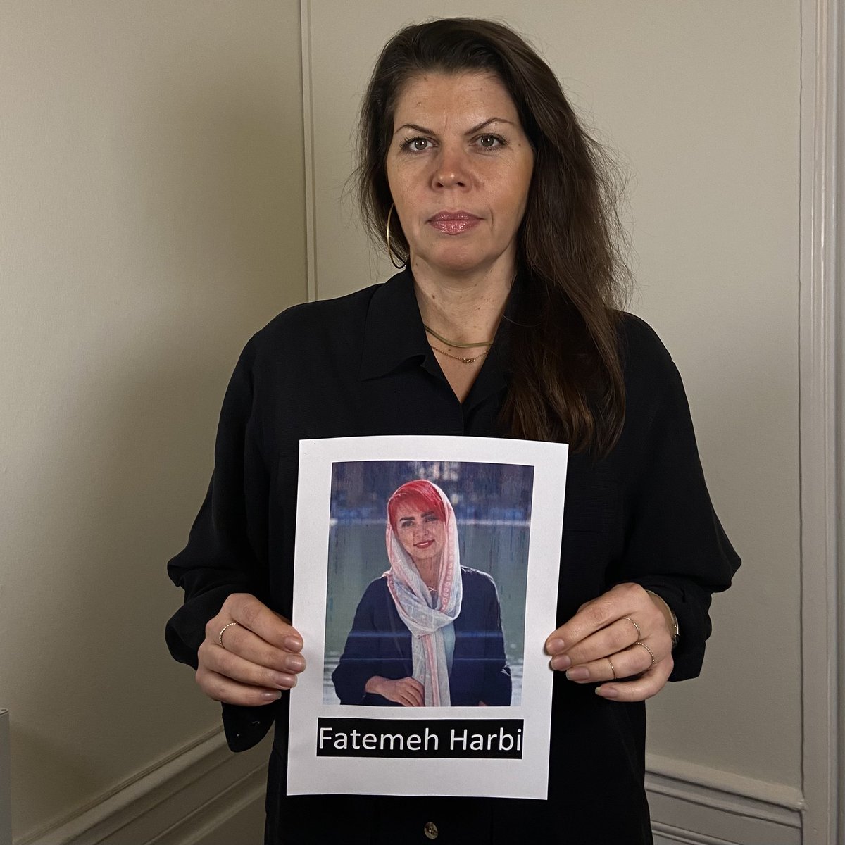 As Member of the Danish Parliament I, Franciska Rosenkilde, take political sponsorship for #FatemehHarbi. Fatemeh is a mother of two and is now imprisoned in Iran because she was spotted without a hijab. I'll do my best to be her voice. #WomanLifeFreedom #StopExecutionsInIran
