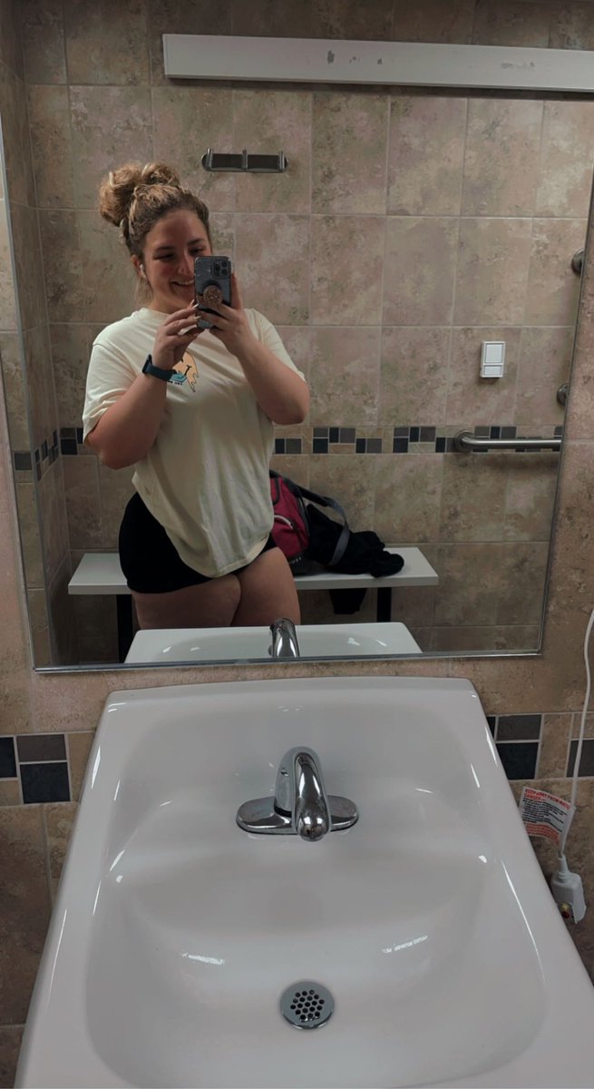 kaylee_splan's tweet photo. Truly becoming the best, happiest and healthiest version of myself lately 🥰 https://t.co/RB96LilK87