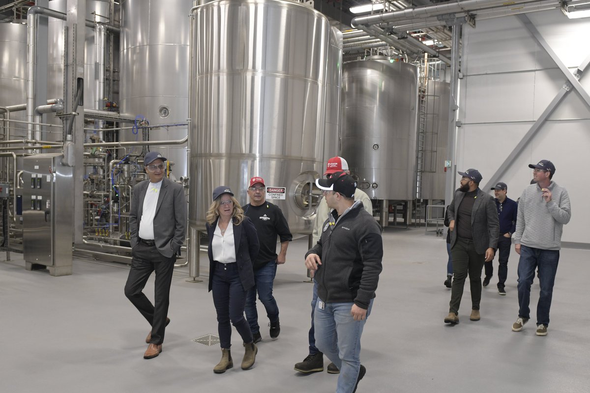 Labatt Breweries on Twitter "Yesterday we Alberta NDP Leader