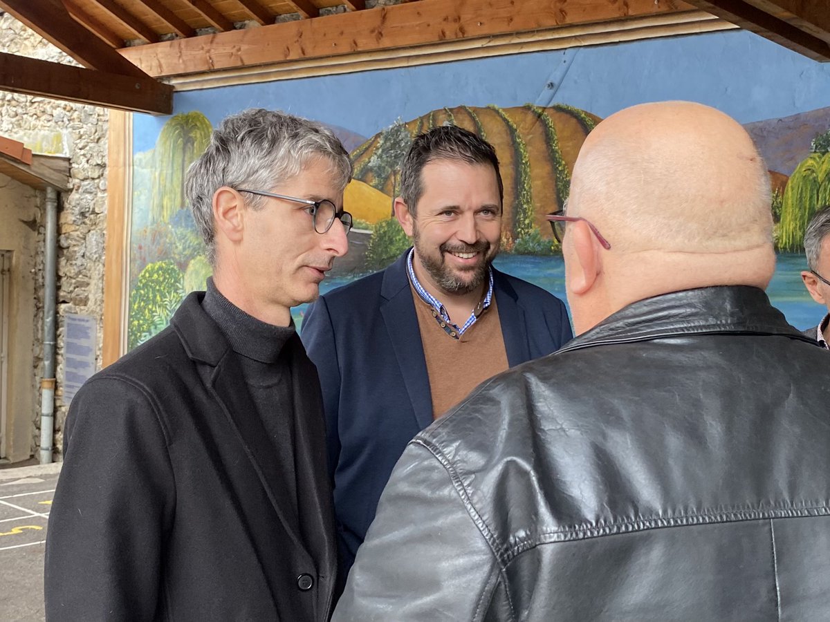 Depuis le début du mois, je sillonne le département à l’occasion des cérémonies de vœux des communes. C’est pour moi toujours un plaisir de participer à ces cérémonies, elles sont synonymes de convivialité et de partage.