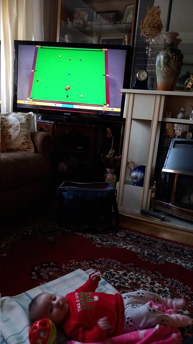 Watching the #MastersSnooker I'm a #Ronnie fan but being #welsh I have to support #mark