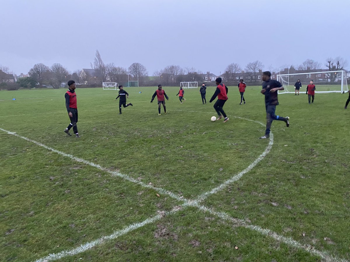 KnightsPE's tweet photo. ‘If it ain’t raining, it ain’t training’. Our Year 9 boys took well to training last night in the driving rain and howling wind. Hopefully this is what will give them the edge in their next cup runs. @HabsKnights #knightspe #football #aspire #integrity #selfdiscipline https://t.co/iyLgi6ZHt0