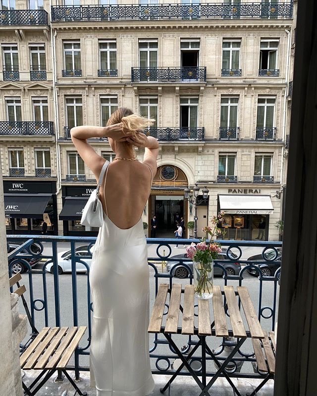 liviuuh's tweet photo. a ticket to paris, please https://t.co/YaO7mQLWFI