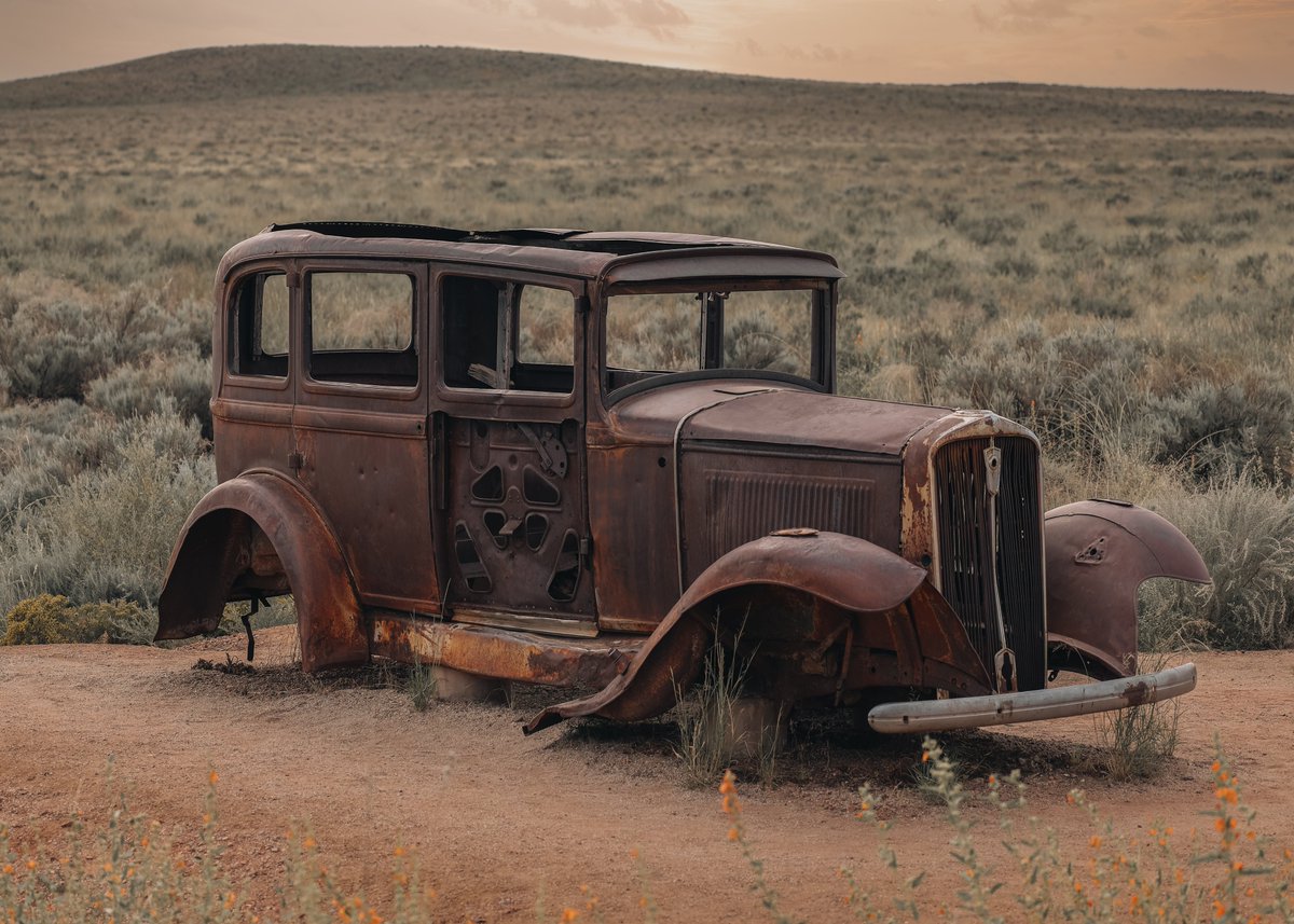 I ran across this cool old Studebaker while exploring Petrified Forest National Park. So cool!