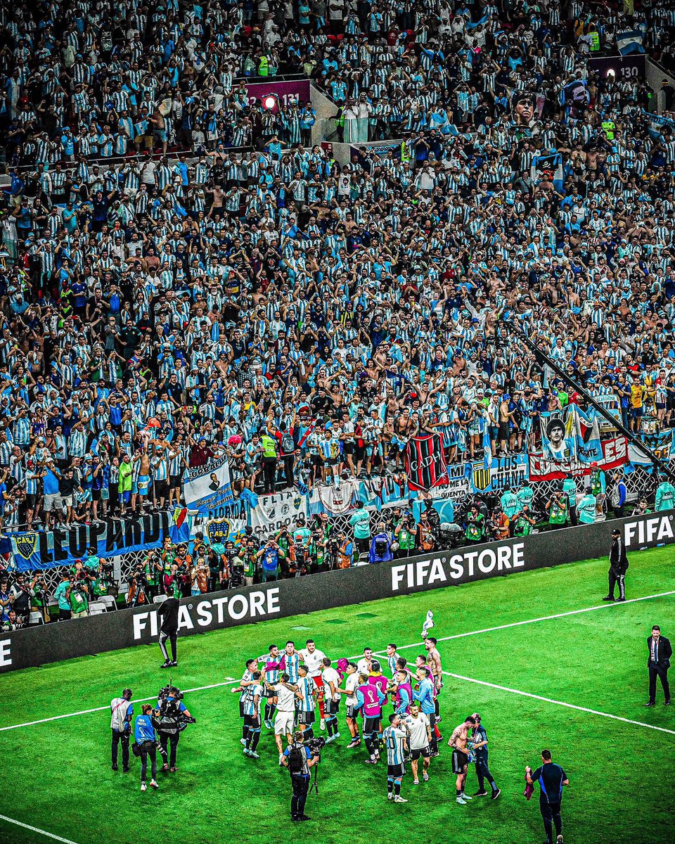 🇦🇷 La hinchada argentina en Qatar está NOMINADA a 'The Best FIFA Fan Award'.

LOCURA. 🤯