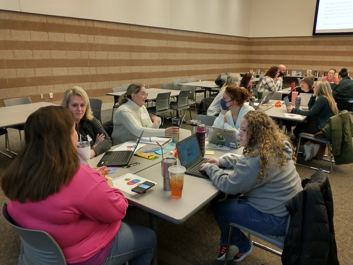 Love seeing some of my fellow school librarians at the #OSTeenSpirit PL today! Let's talk literacy and reading joy! <a href="/michiganmasl/">MASL</a> <a href="/AmatulliLaura/">Laura Amatulli</a> <a href="/medialoguer/">Christina Chatel</a> @CheriDobbs #MISchoolLibrary <a href="/kjanek/">Klaudia Janek</a> <a href="/MeganKortlandt/">Megan Kortlandt</a> <a href="/JenelleWilliam6/">Jenelle Williams</a>