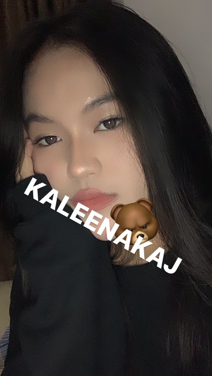 she's pretty without even trying, get the hell outta this stunning girl way