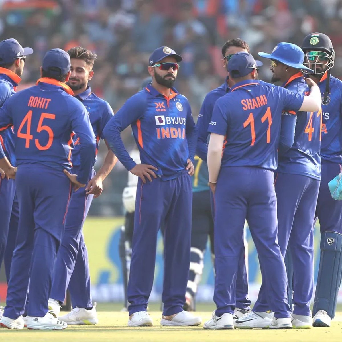 ShreyasIyer15's tweet photo. Thank you, Eden Gardens 🇮🇳 https://t.co/7U1swCGvLO