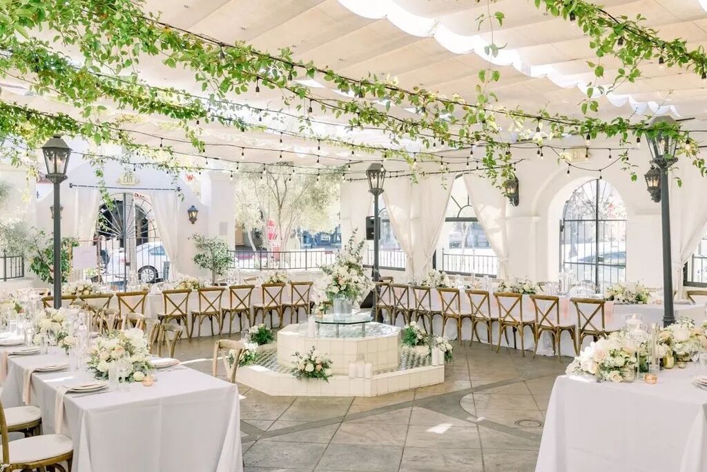 BurlapBordeaux's tweet photo. Villa &amp; Vine perfection 🌿 

Planning + Design + Florals: @burlapandbordeaux
Venue: @villandvineweddings
Photography: @rewindphotographysb
Backdrop: @dreamsamerica
DJ: @djzekesb
Cake + Desserts: @chefsvengarrett

#weddingcelebration #weddingcelebrations #wedding_celebration #… https://t.co/BUTyZ5Vqxi