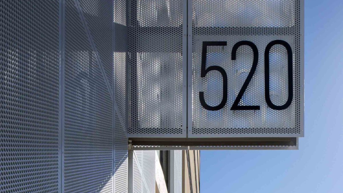mcnicholsco's tweet image. From stairwells and sign panels to roofing, flooring, and other architectural designs, McNICHOLS® Specialty Metals never go out of style! ✨ We invite you to learn how McNICHOLS can help shape your 2023 designs! #metalarchitecture #archi