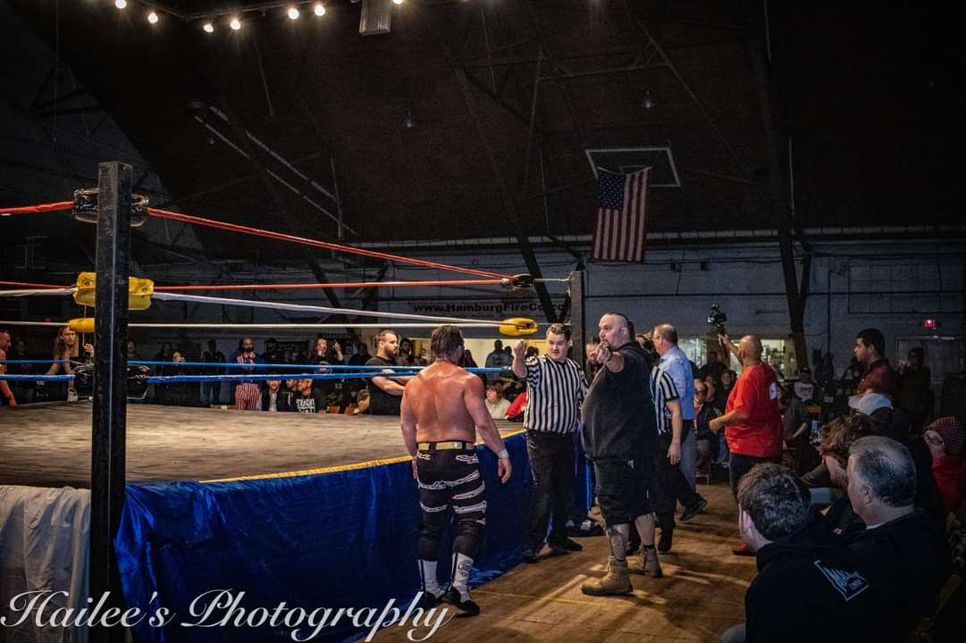 ThisIsAXW's tweet photo. So @DerekNeal91 and @mattquayAH are on a collision course for AXW Presents American Dreams Feb 18.  Sean Carr debuts and @TheJohnSkyler is suspended!
Visit https://t.co/f4Tf1ME0bf to purchase  your tix.

#ThisIsAXW #prowrestling #wrestling #HamburgPA #Fight https://t.co/ewOlncFLCv