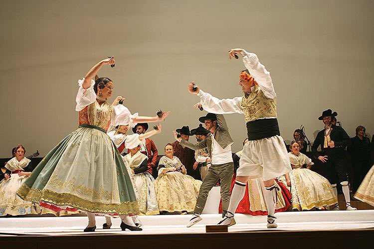JCF_Valencia's tweet photo. 🎉👑 Ja coneixem els primers detalls de l’#Exaltació23! ❤️🔥
🥁 Les Folies de Carcaixent i les dos comissions guanyadores en la modalitat de grup del concurs de #Playbacks23 infantils 🎶 seran les encarregades dels espectacles
🔗 https://t.co/IyJaJW9jSy
#Falles23 https://t.co/a3LDjoXaoM