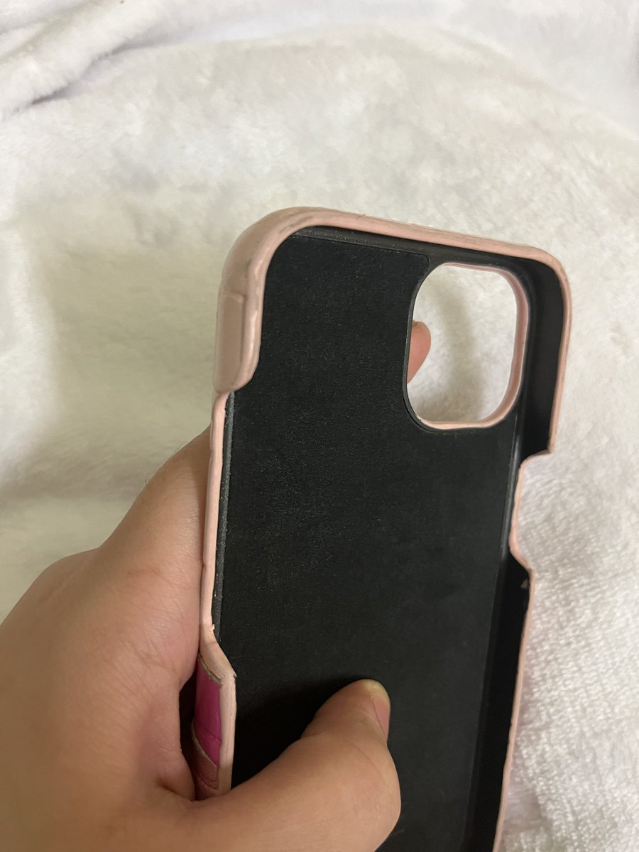 sellpajeng's tweet photo. ส่งต่อเคส muse สี rose iPhone 13 ราคาเต็ม690 เราส่งต่อ พร้อมโอน230รวมส่งค้าบ #ส่งต่อเคสmuse #ส่งต่อmuse #ส่งต่อเคส   #เคสiphone #เคสไอโฟน13 #ส่งต่อเคสไอโฟน #ส่งต่อเคสไอโฟน13 https://t.co/iAwb3zjYnJ