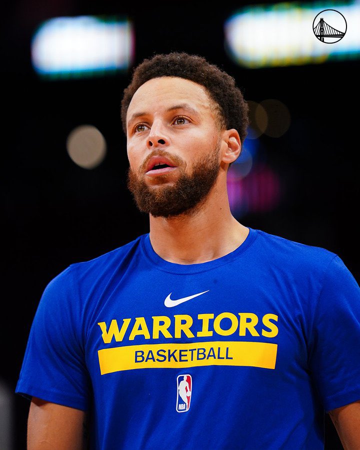 DrGuru_'s tweet photo. 64k people will be in attendance to watch Steph Curry play at the Alamodome this Friday, the largest crowd for an NBA game EVER 🤯 https://t.co/9oDLybKdrp