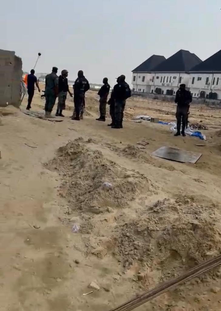 preciousabj's tweet photo. Nobody is above the law! The Land Grabbing Law Of Lagos State, 2016 is still effective. Lagos State Commissioner Of Police and his men should be called to order! #NoToPoliceOppression https://t.co/Z7uQrZGx1z