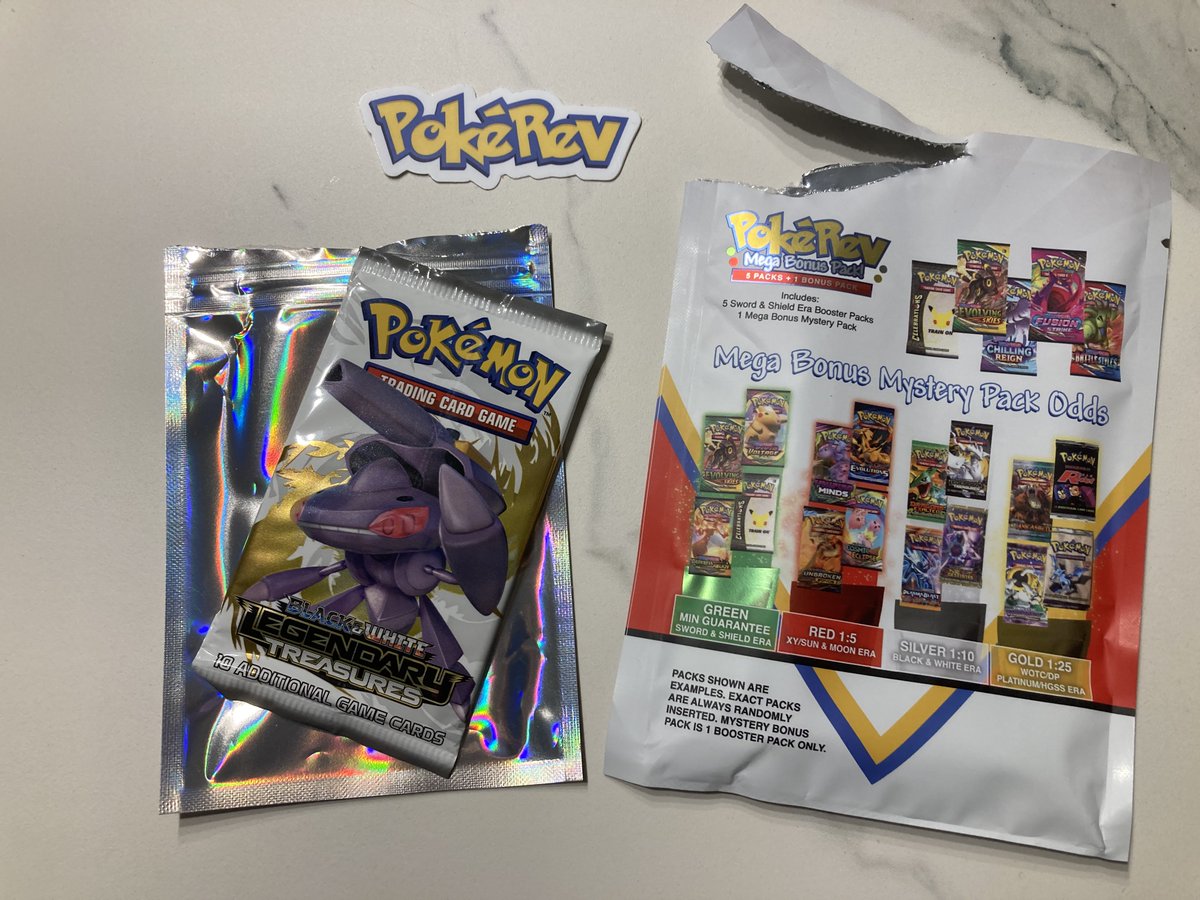 Lessliya_'s tweet image. My boyfriend finally got his PokeRev Packs and instantly got a silver pack :')
#Pokemon #PokeRev #TCG #whyismybfthisluckywtf