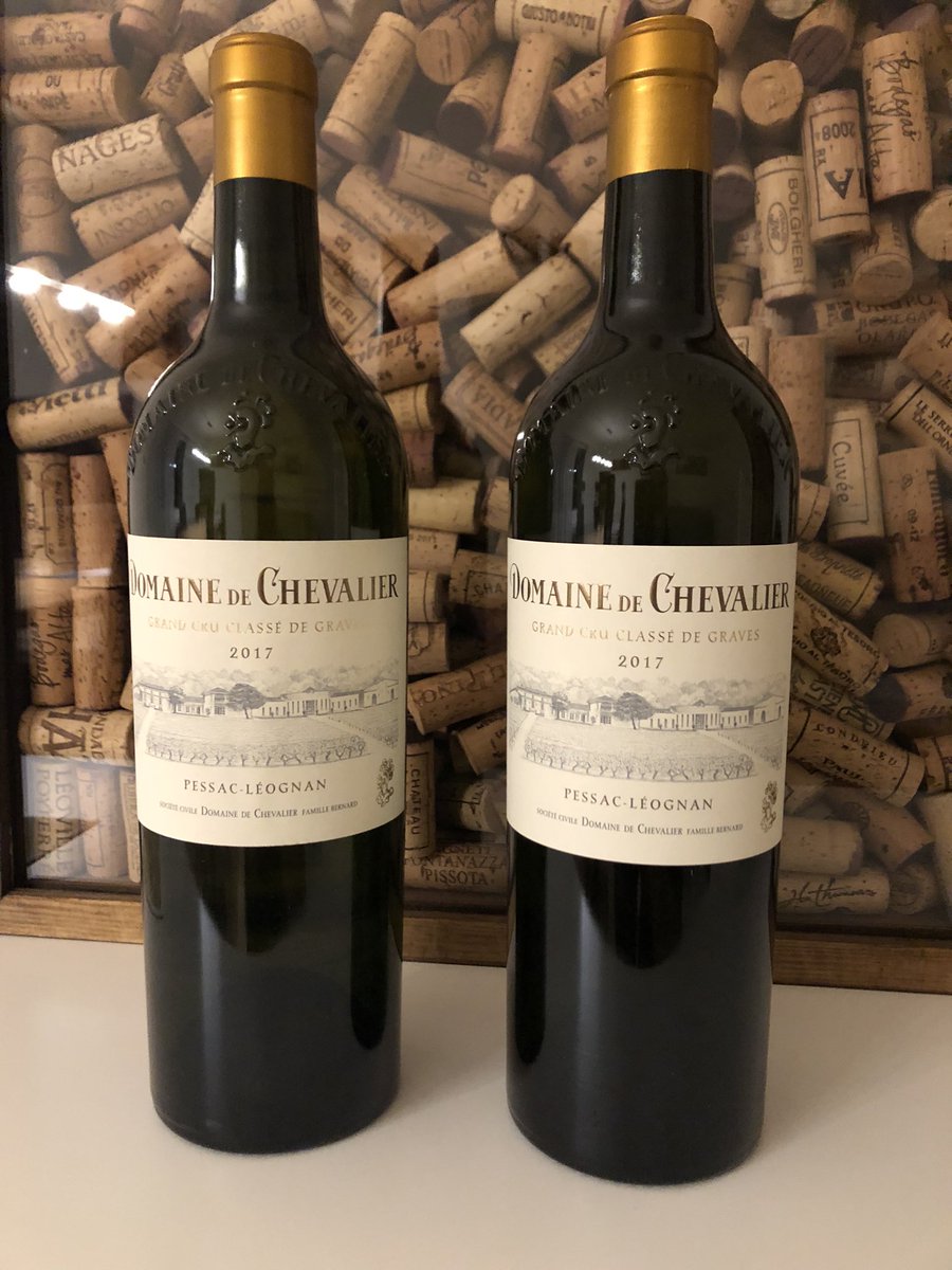 mdago87's tweet image. New arrivals 🥳🎸 #whitewine #bordeaux #PessacLéognan #sauvignonblanc #sémillon #DomainedeChevalier #grandcru