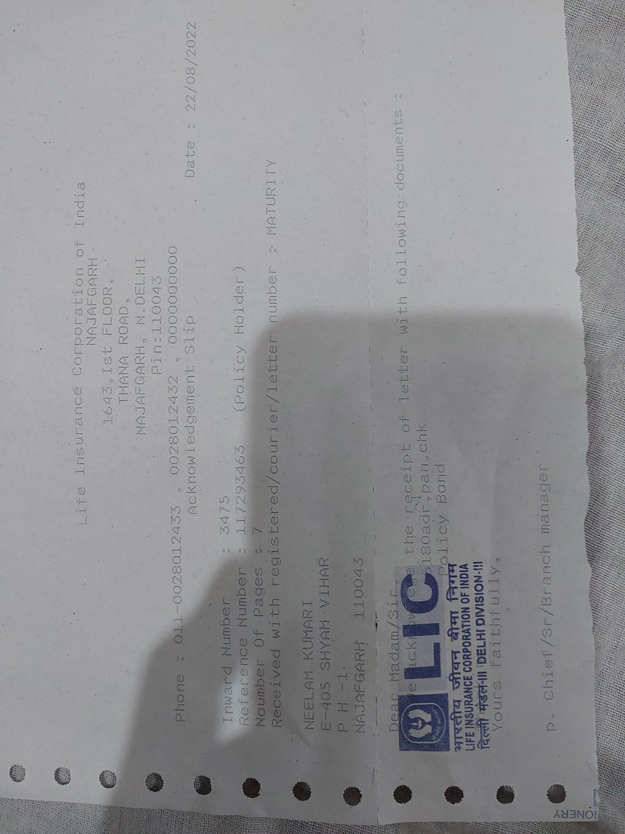 Pardeep46212062's tweet photo. @licofindiacares @LicofindiaDelhi @licofindia1956 @PMOIndia @PMO_NaMo @GRAHAKSEWA 
LIC policy no. 117293463 matured,all docs submitted on 22-aug-2022 at LIC office Najafgarh delhi. 6 months crossed. No response from LIC. https://t.co/lMChSPvlvR