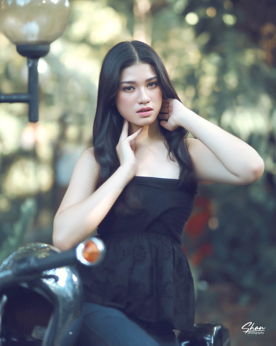 Kalo ada 3 kesempatan utk memilih aku akan tetap memilih pertama kamu kedua kamu ketiga jg kamu......

#satumanagement #artistmanagement #retouching #kfm #modelkfm #sexygirl #modelsexy #conceptual #selebgram #indonesia #sonyalpha7 #pictoftheday #model #kfmupdate