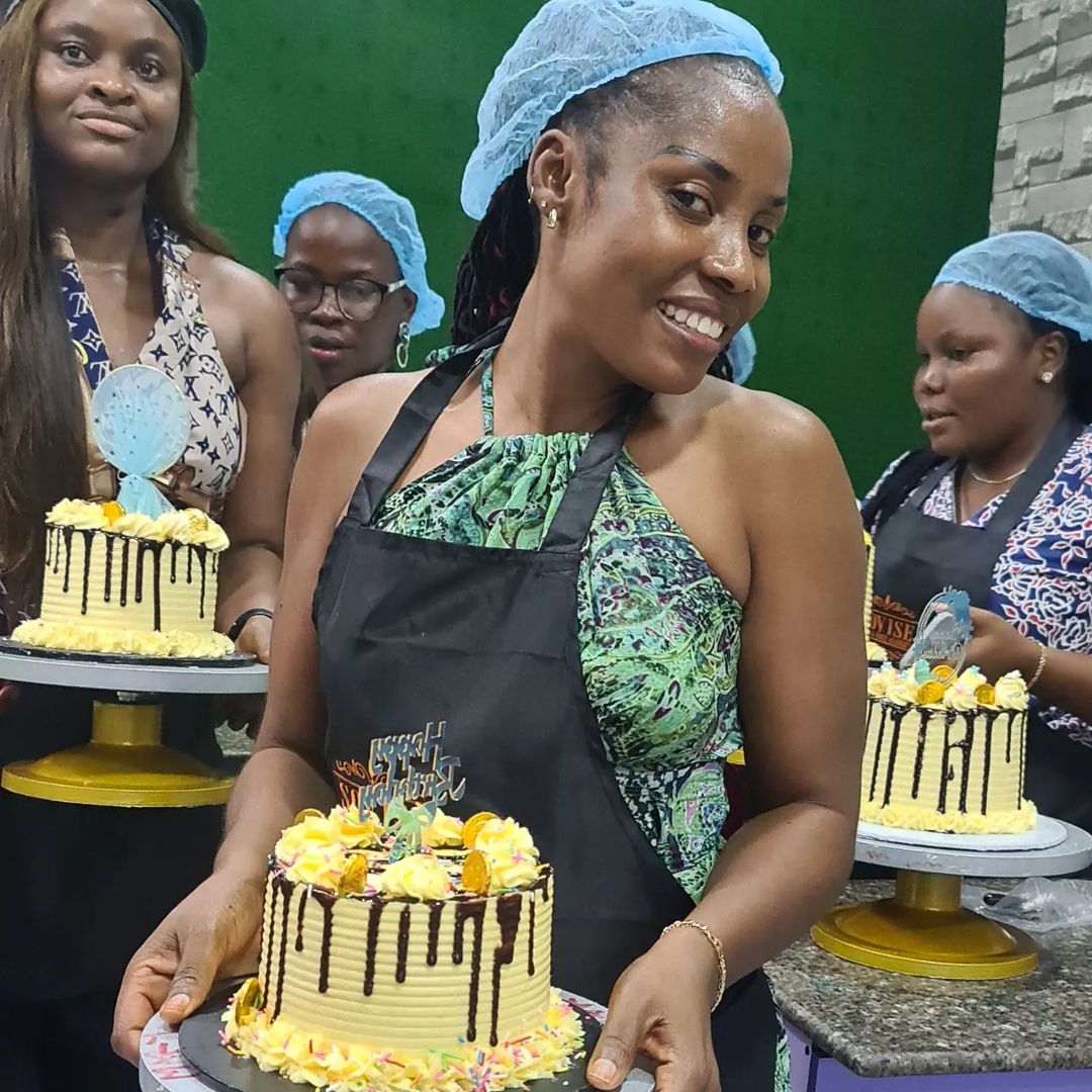 BakeSovise's tweet photo. Class resume 16th January 2023
101 Ada George Road Opp
Dstv office Port Harcourt
WhatsApp08034738924 for registration details
#bakingschoolinportharcourt
#culinaryschoolinportharcourt #soviseacademy #happyplace #skilltraining #skilltrainingcenter
@GovWike @phspecials @tellphc https://t.co/5g8J1fwmc1