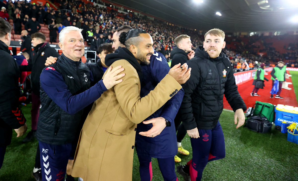 Theo Walcott tweet media