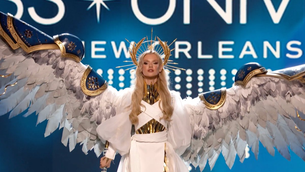 OstapYarysh's tweet photo. Feel the difference. 

🇺🇦Ukraine at @MissUniverse: A costume that symbolizes Ukraine's fight for freedom.
🇷🇺 Russia at Miss Universe: A costume that embodies the Russian empire.

Very telling. https://t.co/jPaZaHvFF3