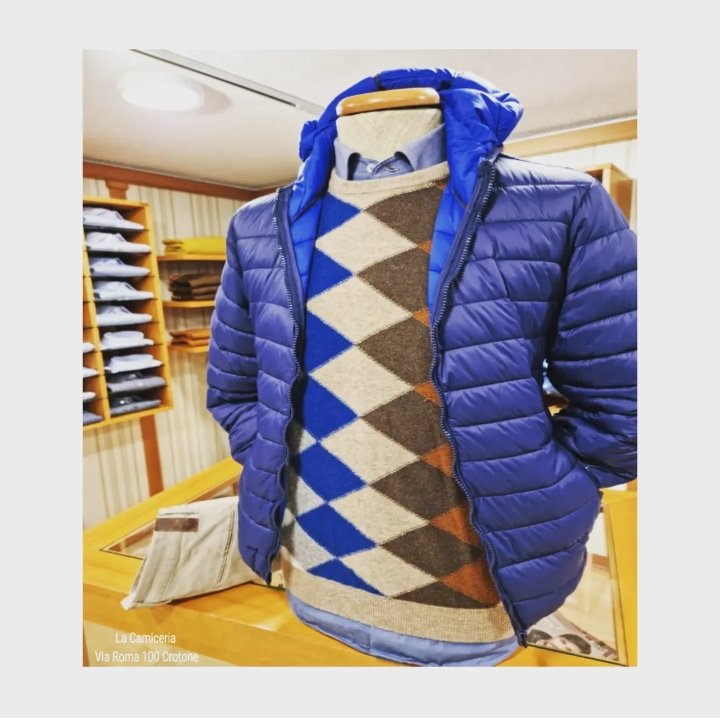 📢SALDI...📢-40%...
👇🏻👇🏻👇🏻
✅ Piumino  💯 grammi
✅ Maglione in lana Malagrida
#SonoiDettaglicheFannolaDifferenza...