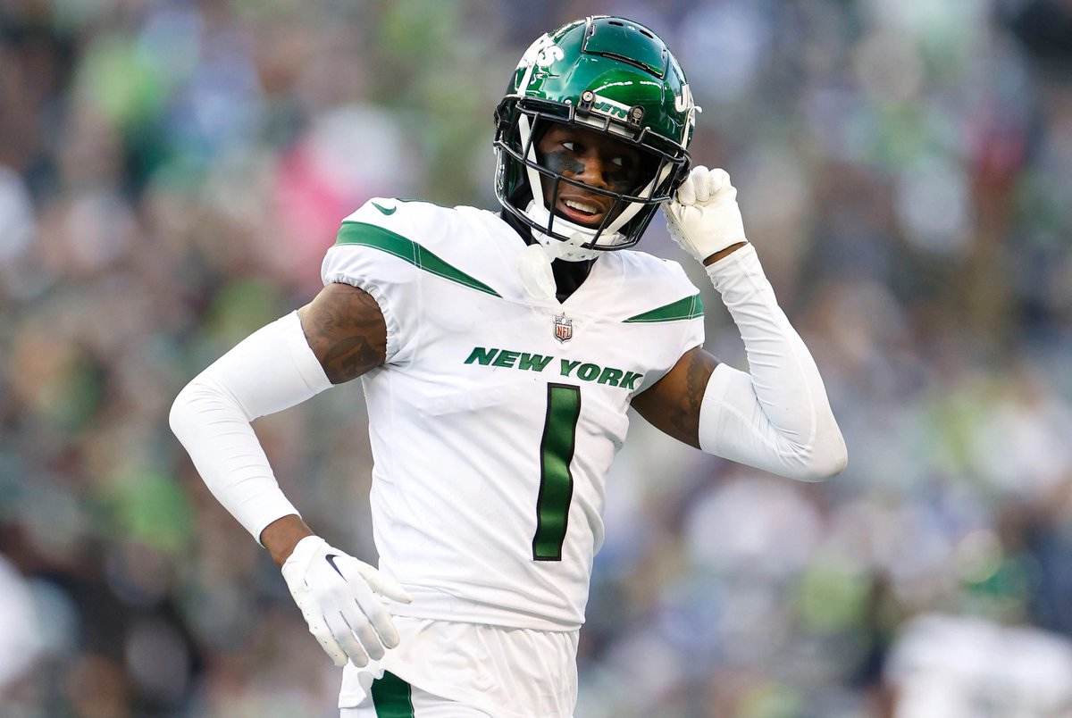 RookieWatxh's tweet image. Sauce Gardner allowed just 54 yards in man coverage throughout the ENTIRE season.

That is the LEAST among all CB’s who have played at least 120 man coverage snaps 😳