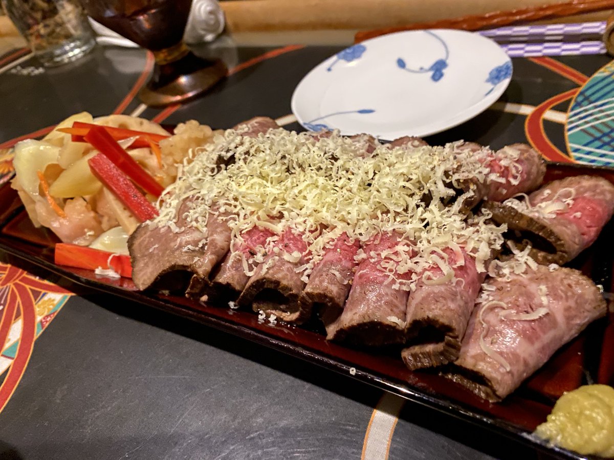ouji8848's tweet photo. 今日は #イス軸法 の西山先生の太極拳教室にお邪魔してその後、僕の行きつけの #BarMaeda で会食♪

イス軸誕生秘話(？)などとても面白い
お話を聞かせて頂きました♪

その後も色々なご縁が重なりとても楽しい一日を過ごせました。

こんな時こそ！
#レッツエンジョイ 👍

ありがとうございました‼︎ https://t.co/KXp5ZhHvUV