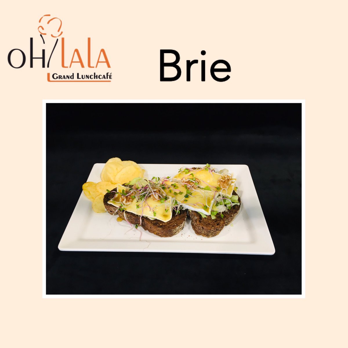 Heerlijk vers landbrood belegd met sla, brie, uitgebakken spek, walnoten en honing.

Lekker #broodvandebakker
#lokaal #vacature #horeca #kok #personeelgezocht #keuken #BenedenLeeuwen #Gelderland