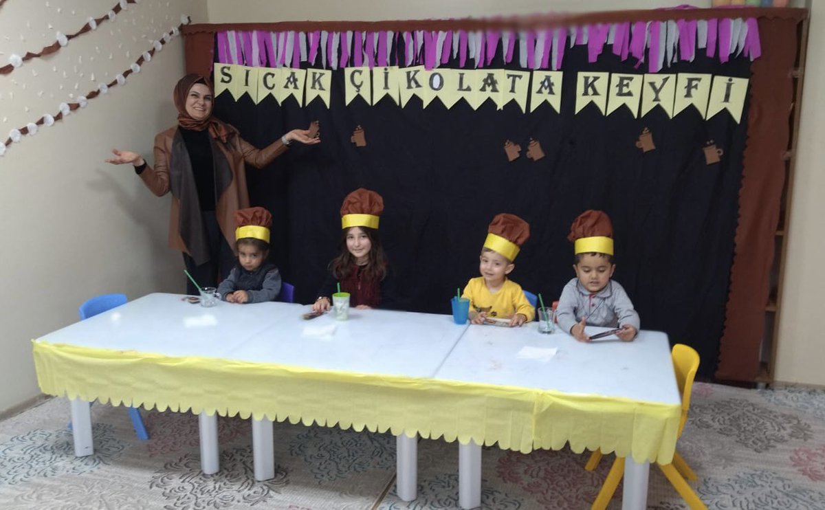 Suphankultur's tweet photo. Bugün miniklerimizle sıcak çikolata keyfi yaptık 😋 🍫 https://t.co/hJBK18Q30k