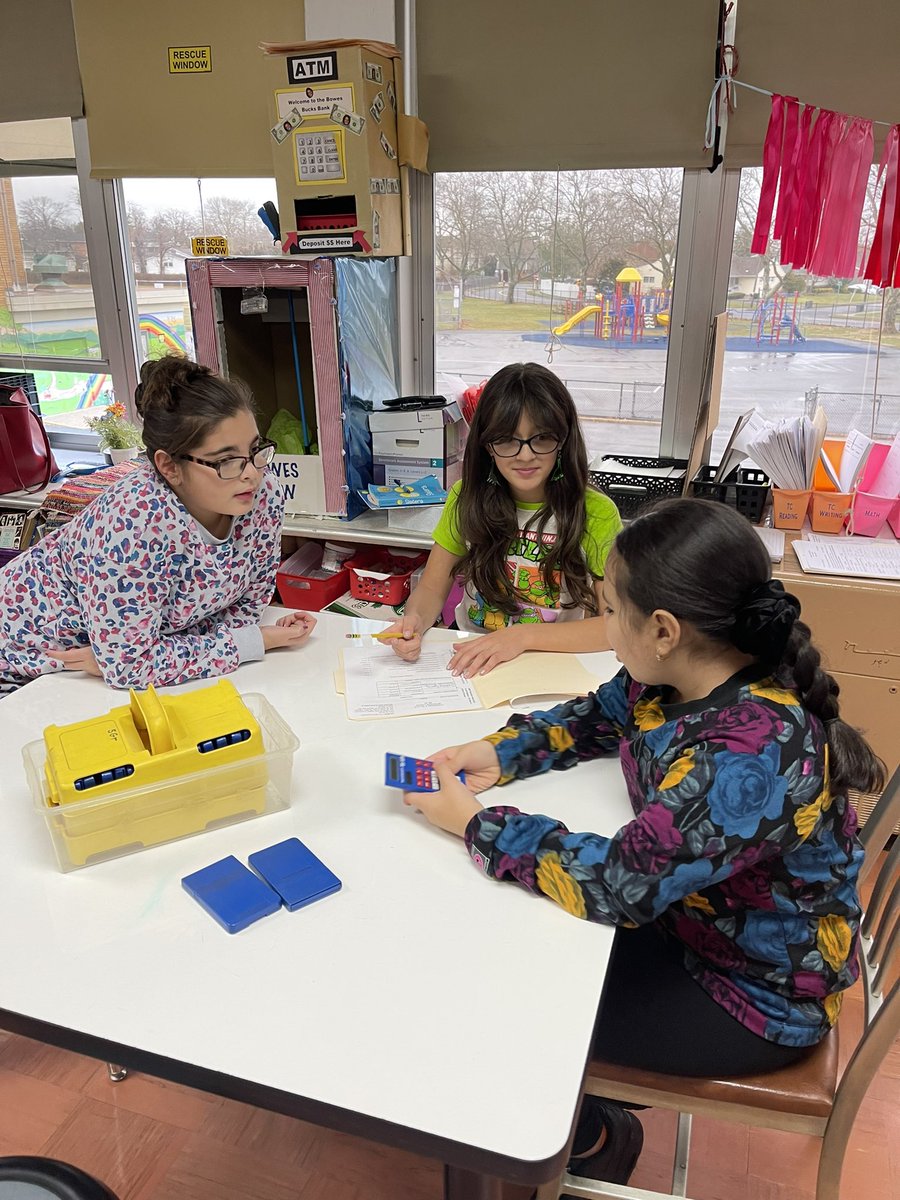 Sharilyn20's tweet photo. 5th Grade Ss @WaverlyParkElem are getting ready for their trip to #commerceplaza #operatingcosts #businesscosts https://t.co/SwG4KgUgSo
