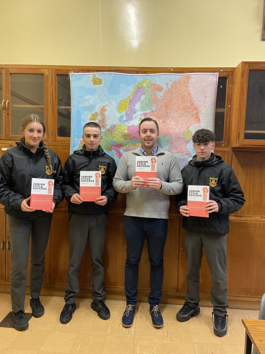 ccn_school's tweet image. Huge congratulations to Mr Barry Geography teacher on the publication of his new Junior Cycle Success Geography revision book. It is available to purchase now 4schools.examcraftgroup.ie/product/junior… @ExamcraftGroup #jcsuccess #jcgeography #jcrevision