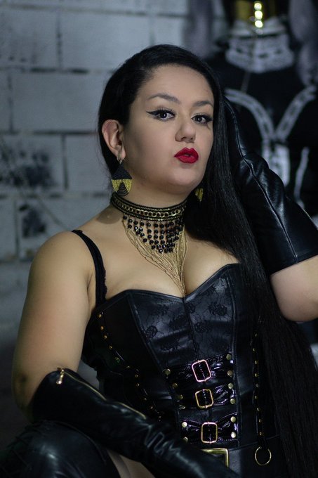 #dominatrix #mistress #mistressslave #dominatriz #bellezalatina #leather #leathergloves #leathercorset<a href="/tag/dominatrix"class="tags">#dominatrix</a><a href="/tag/mistress"class="tags">#mistress</a><a href="/tag/mistressslave"class="tags">#mistressslave</a><a href="/tag/dominatriz"class="tags">#dominatriz</a><a href="/tag/leather"class="tags"><span>#leather</span></a><a href="/tag/femdom"class="tags"><span>#femdom</span></a><a href="/tag/prodomme"class="tags"><span>#prodomme</span></a><a href="/tag/findom"class="tags"><span>#findom</span></a><a href="/tag/bellezalatina"class="tags"><span>#bellezalatina</span></a>