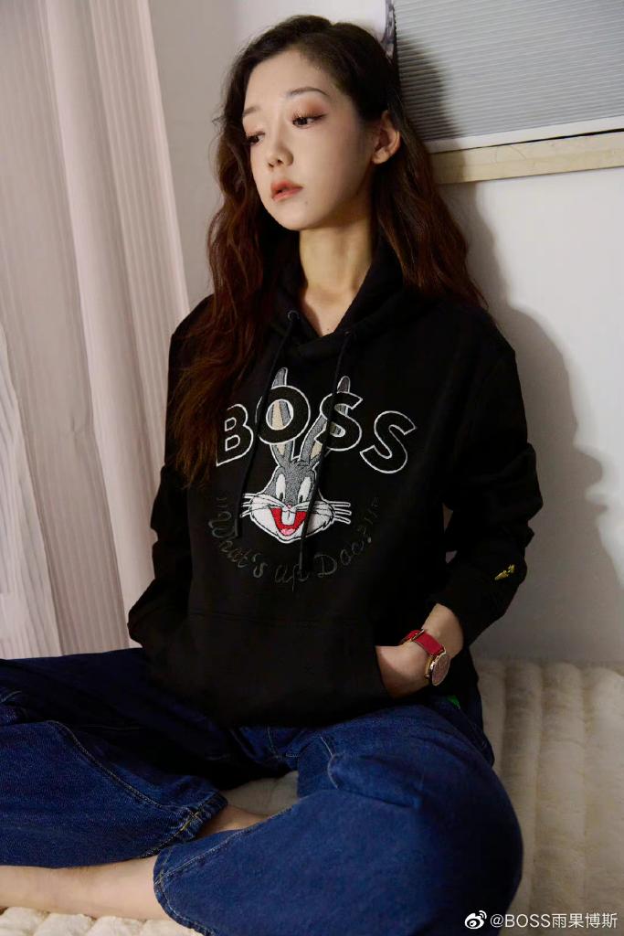 curleysource's tweet photo. xilin for looney tunes x boss

#希林娜依高 #CurleyGao #CurleyG https://t.co/3bnUuenaCt