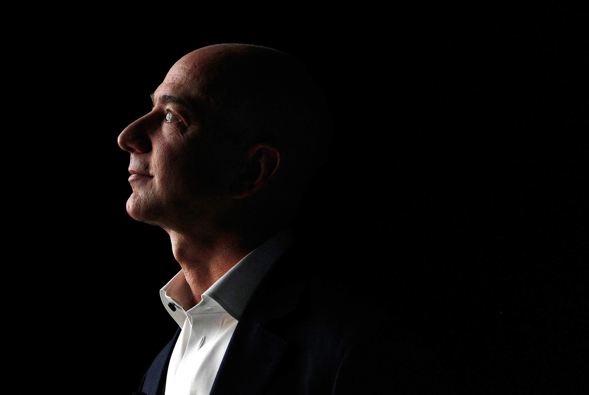 Happy Birthday to the former richest person and the founder of Amazon, Jeff Bezos 