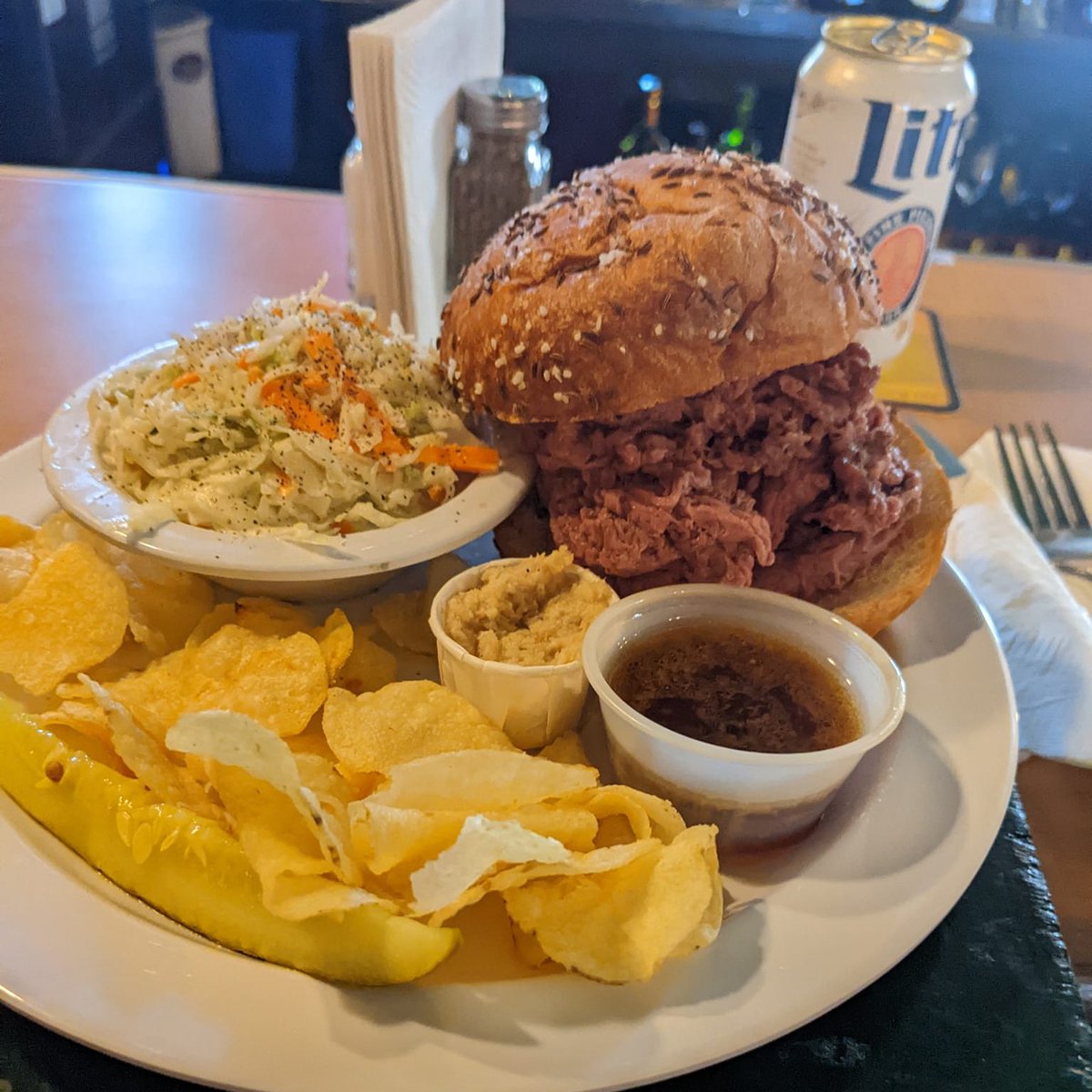 200shankstavern's tweet photo. Creamy Mushroom Soup this week! Slow-roasted mushrooms, onion, garlic, light Italian spices, some sherry and cream. Thursday special: Beef on Weck! #goodfood #freshfare #harrisburgpa #elizabethtownpa #hersheypa #lanasterpa #mariettapa #restaurant #beefonweck #freshsoup https://t.co/edDTOXELRk