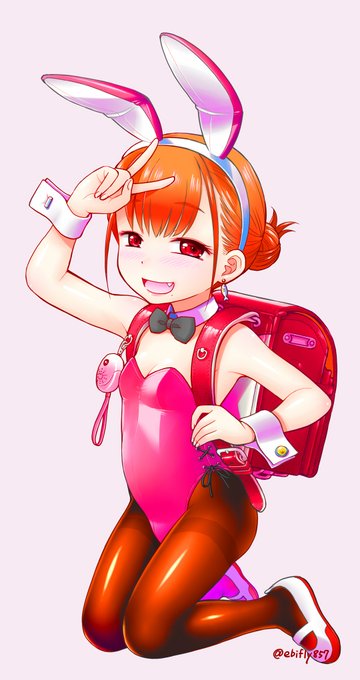 眼は疲れるが、こういう作風の作家はいるかもね
#絵を彩度100にすると超派手 