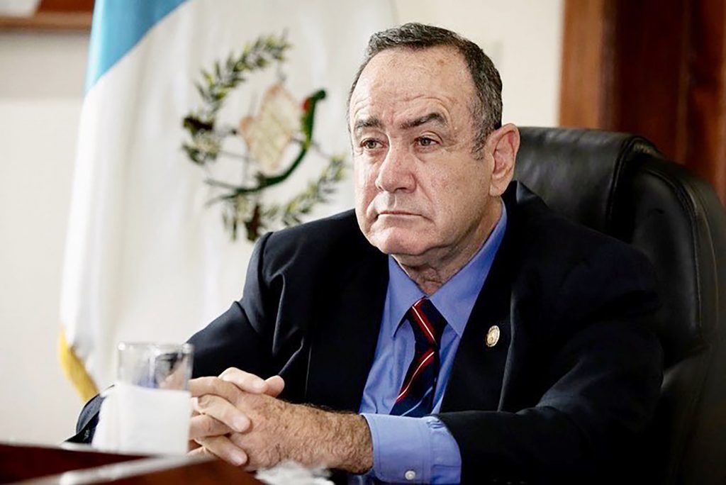 _chrisguti's tweet photo. #InformeHRW | La organización @hrw_espanol señaló en su Informe Mundial 2023 que "el presidente Alejandro Giammattei y sus aliados profundizaron el deterioro de la democracia en Guatemala, en un aparente intento de evitar la rendición de cuentas por corrupción generalizada". https://t.co/UA6NK5WJQF